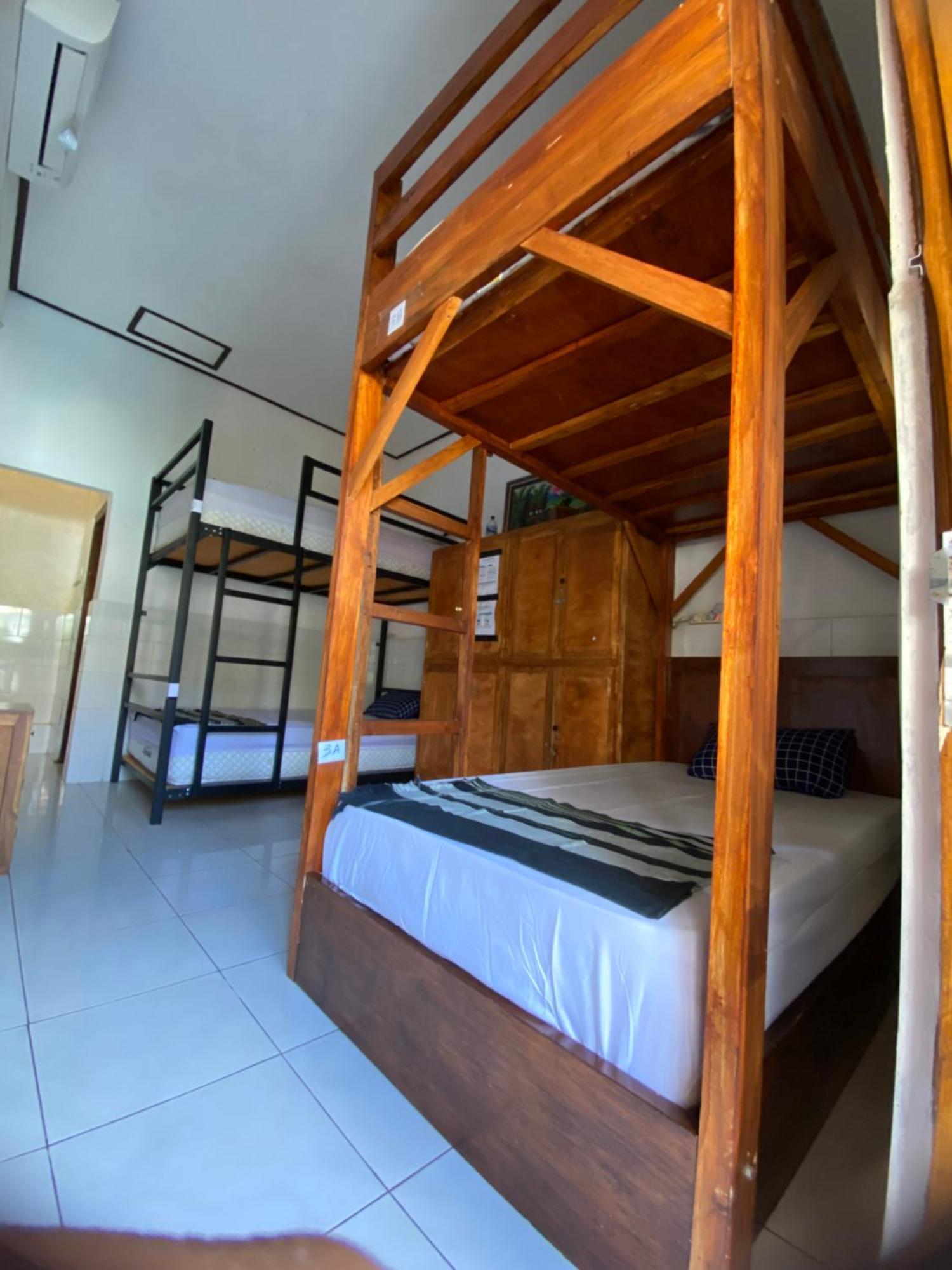 My Art Hostel Batununggul Exterior photo