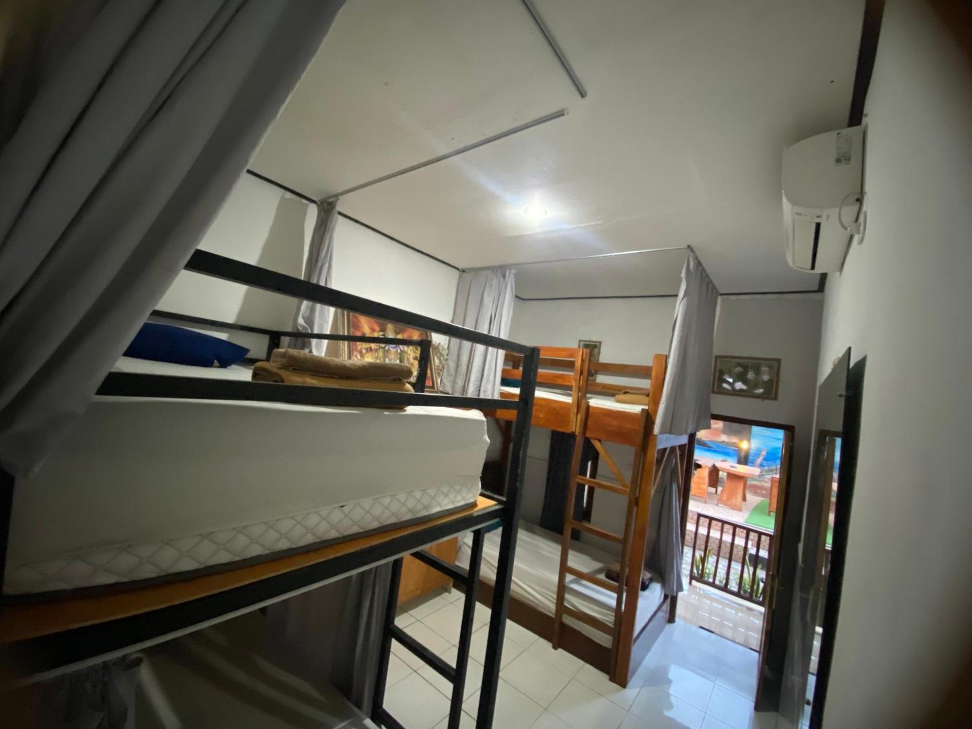 My Art Hostel Batununggul Exterior photo
